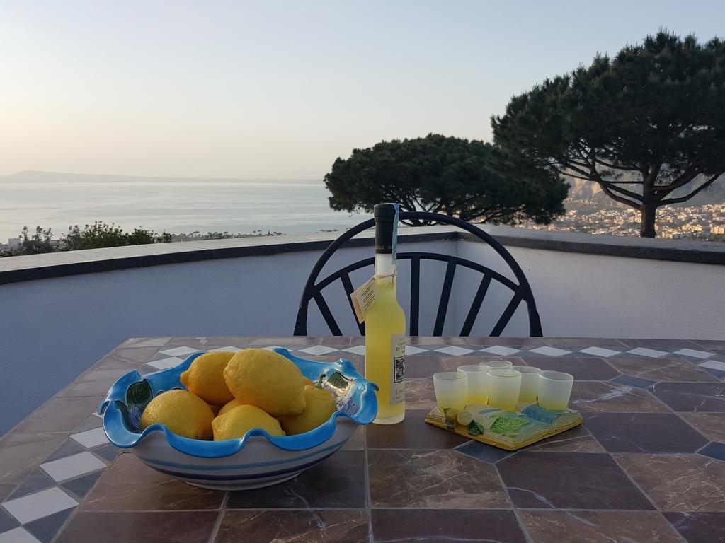 Appartamento Villa Degli Ulivi Sant’Agnello Kültér fotó