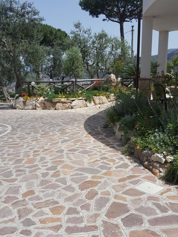Appartamento Villa Degli Ulivi Sant’Agnello Kültér fotó
